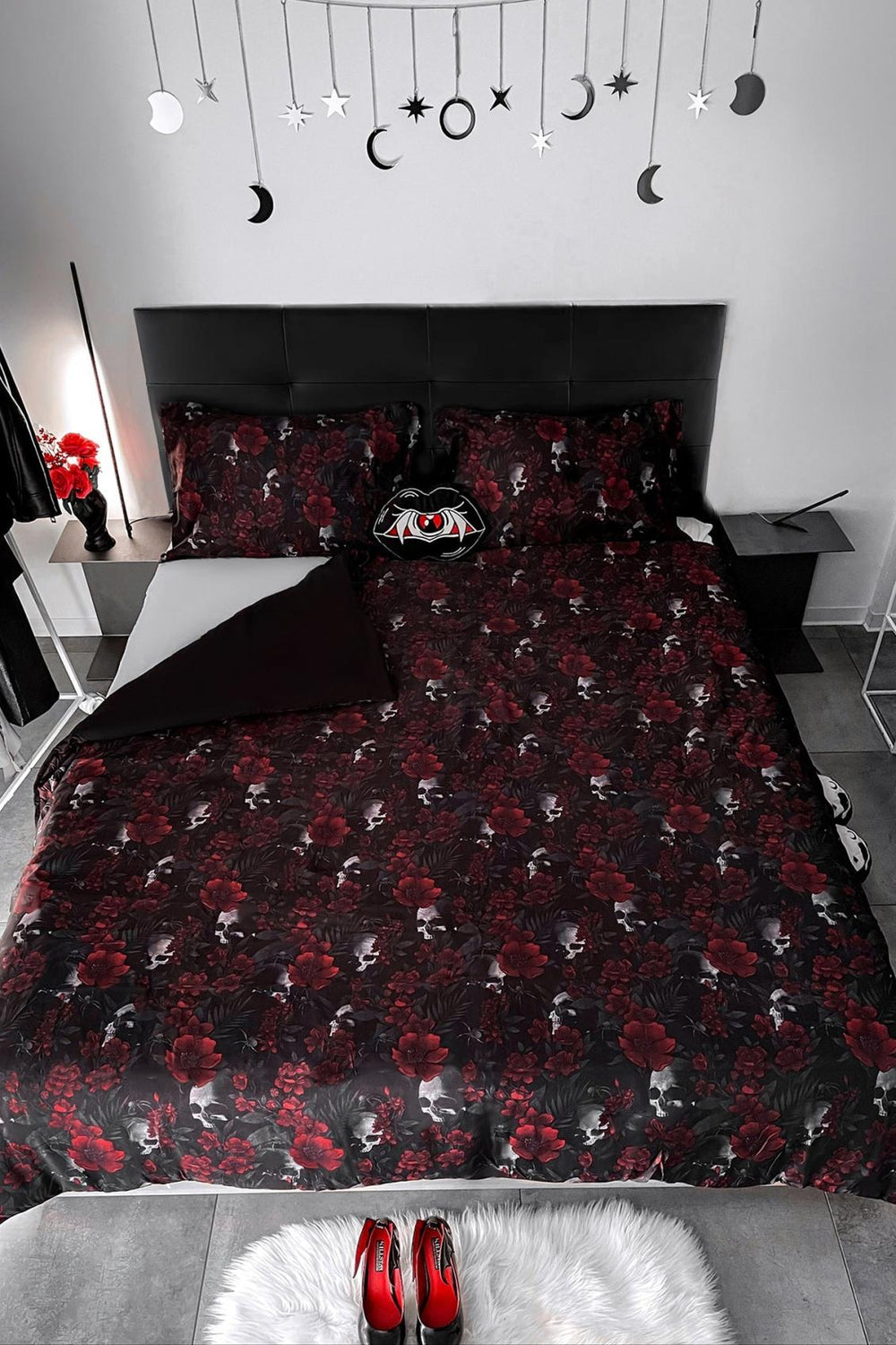 Homeware Bedding &amp; Cushions | Killstar Beastie Bloom Printed Microfibre Comforter